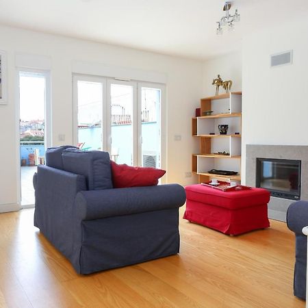 Azulejos' Charming Apartment With Terrace 2 By Lisbonne Collection Екстер'єр фото